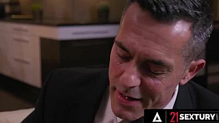 Veronica Leal's Petite Latina Curves Teased