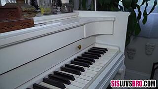 SLEAZY Step-Bro BEGS Stepsis For SLoppy BLOWJOB