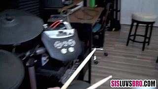 SLEAZY Step-Bro BEGS Stepsis For SLoppy BLOWJOB