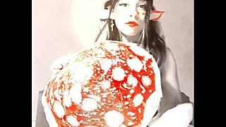 bonneyuwu... elfa cutie shows panties to padrastro under skirt cosplay sexy as hell