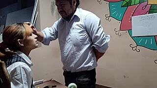 me tocando la concha de carpintería pero termino clavada duro por su verga