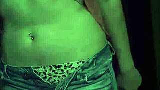 she got caught rubbing one out so he bound her tight for rough passionate pounding