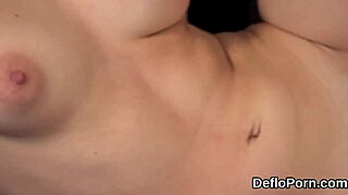 Cuddly Sweetie Gapes Virgin Slit Wide Open for Defloration