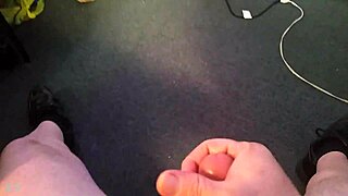 im so damn horny my pussy aches for touch now