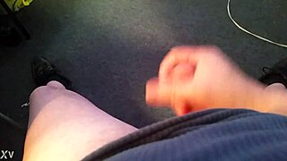 im so damn horny my pussy aches for touch now