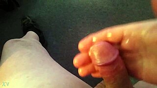 im so damn horny my pussy aches for touch now