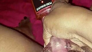 omg watch her play with that juicy pussy using toys 😍🔥