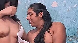 mi esposa cogiendo escondidas con el vato de al lado en la cama 🔥🍑