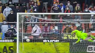 Barcelona Dominates Valencia CF In Intense 4-2 Clash
