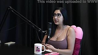 her leaked live on xvideos spills marriage woes, bdsm tips, and sheer red desperation - renatinha melo