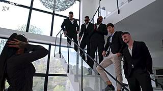 Grupo Amigos Follan Agente Inmobiliaria Tetona Interracial Anal Gangbang Yasmina Khan