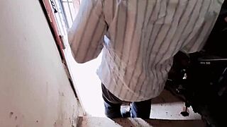 no veas porno mejor lee la biblia? madrastra culona follada por hijastro en casa