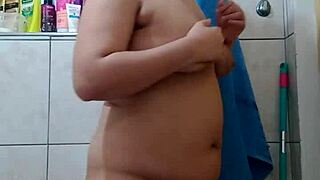 Chubby Amateur Pov Prostitute Trims Fat Pussy for Creamy Deal