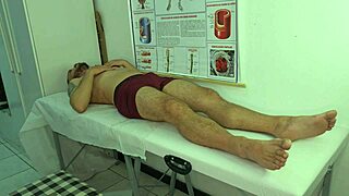 nurse sees patient's uncontrollable boner and can't resist deepthroat action 😈🍆💦