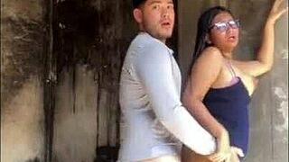 dude offers cash to hot venezuelan for public pounding and she says yes 😏🍑🔥