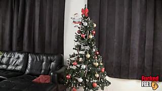 Caroline Pierce Grips Cock Tight Between Her Sexy Feet