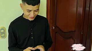 Rough pounding drives real estate agent Savannah Watson to screaming ecstasy!