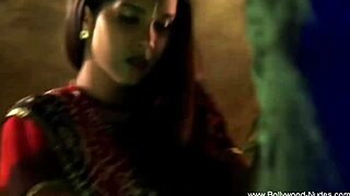 Sacred bollywood honey dances nude so sensual 🔥🕺