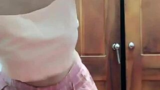 Wanna watch her shake that nude sexy body dancing wild?