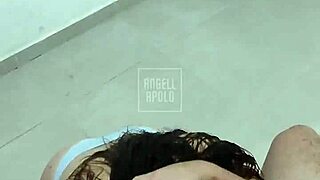 Esposa's best welcome blowjob has her hubby begging for more!