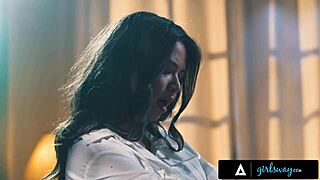 Chanel Camryn fucks scarlett alexis romantically on piano