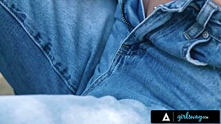 Chanel Camryn fucks scarlett alexis romantically on piano