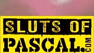 plump british babe spreads wide and squirts hard for santa claus on christmas