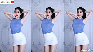 Man this Korean call girl knows how to handle clients just right