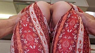 Fucking Curvy Cleaner Lady Hard For Extra Tip