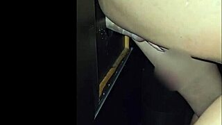 veja a sra moema se soltando de verdade na casa de swing com o grupo de latinas