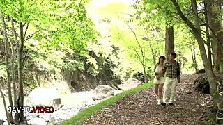 wanna see this sloppy outdoor amateur blowjob cumshot surprise?