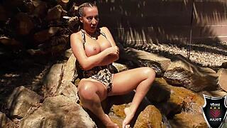 richelle ryan mounted by monster cock big tits bouncing