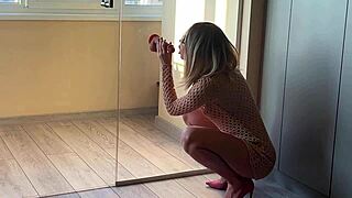 SLUTTY MILF POUNDS HUGE COCK DEEP SQUIRTING WILD IN HEELS AND GLASSES!