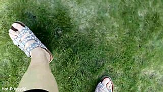 german babe's sexy feet teased outdoors in homemade fetish clip