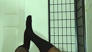 Struggling to Resist Masturbation While Exercising with Distracting Music Background