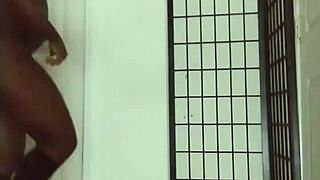 Struggling to Resist Masturbation While Exercising with Distracting Music Background