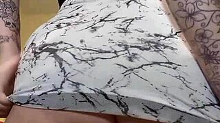 Wanna jerk off to my huge juicy ass and squirt with me joi?? Cum now!