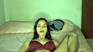 fodendo minha buceta compulsivamente até virar vagabunda cremosa gozando forte