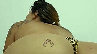 hey with so much horniness come here cum on my tits and armpits daddy 🔥💦