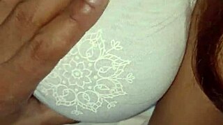 I saw bhabhi's fat ass in kitchen and my mind went dirty