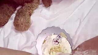 Virgin Step-Sister's Cake Masturbation Longing