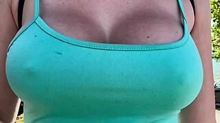 Italian milf's huge tits bounce nipples hard strolling Miami streets horny