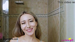 😍 drop dead gorgeous blonde shower tease!