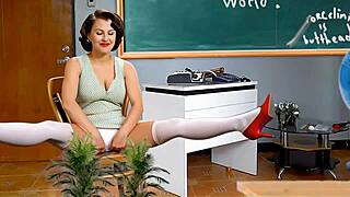 discover torcelini school's intimate geography lesson on continents 2 full video