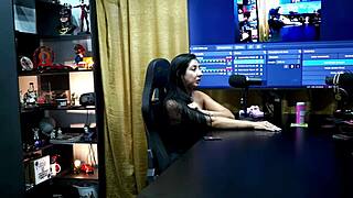 Renatinha's Kiss Rocks Ruan's Cock Hard!