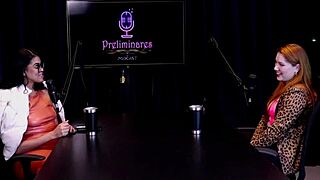 gostosa ruiva natasha fiore pelada mostrando peitos enormes apos entrevista