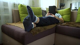 i show my bare soles foot fetish