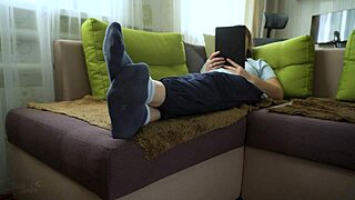 i show my bare soles foot fetish