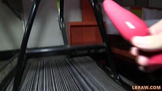 thai tranny bua takes bareback assfucking deep