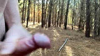 Clitlicker662 flashes and orgasms wildly in forest update! 🌳💦